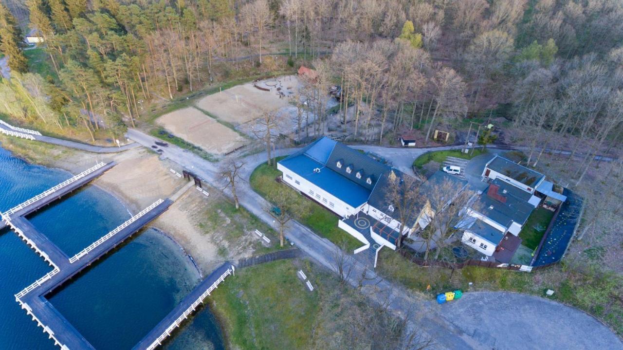Pokoje Hotelowe Nad Jeziorem Jelen Bytow  Exterior photo